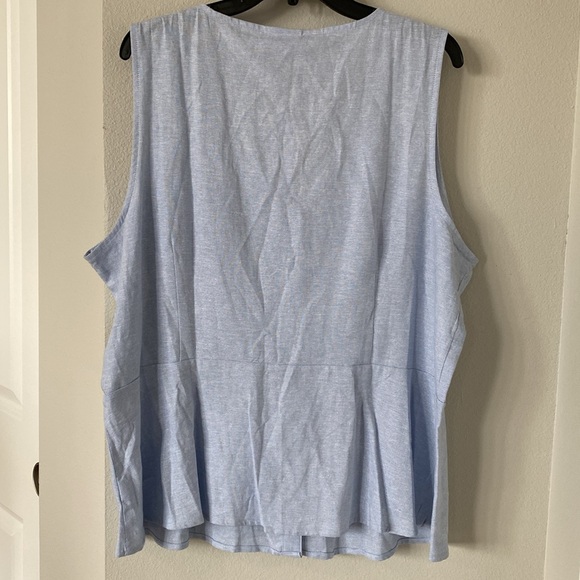 Liz Claiborne V-Neck Sleeveless Peplum Top - Picture 3 of 7